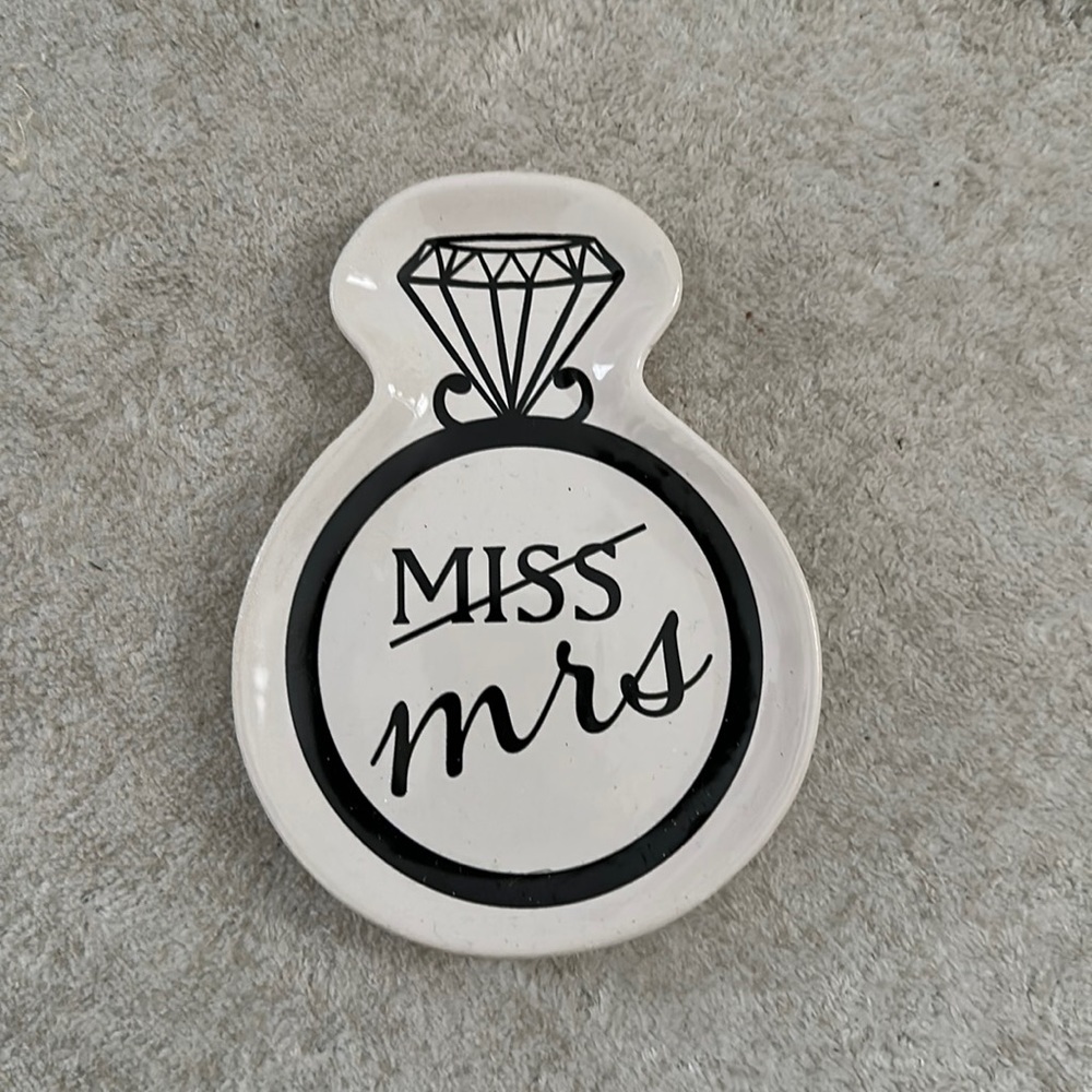 Miss to Mrs Ceramic Ring Dish